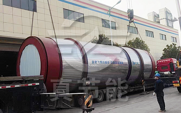 甘蔗渣烘干設(shè)備吊裝現(xiàn)場 甘蔗渣烘干設(shè)備吊裝現(xiàn)場